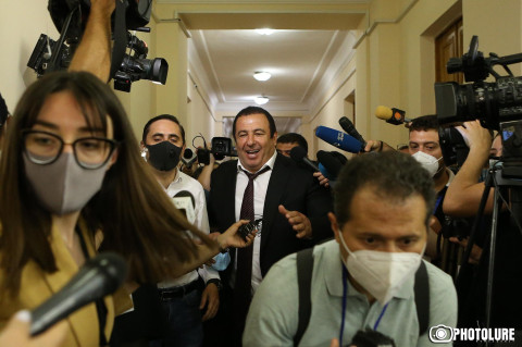National Assembly Lifts Gagik Tsarukyan’s Immunity, National Security Service Issues Arrest Warrant Amid Ongoing Criminal Investigations