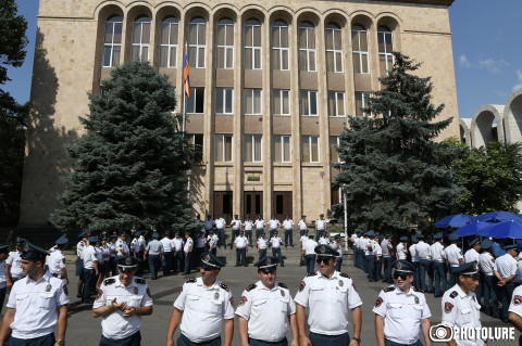 National Assembly Passes Amendments Dismissing Three Constitutional Court Judges