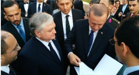 Erdogan Invites Sargsyan to Turkey on April 24