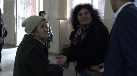 Օգնողների հերթափոխով քվեարկության պատմություն