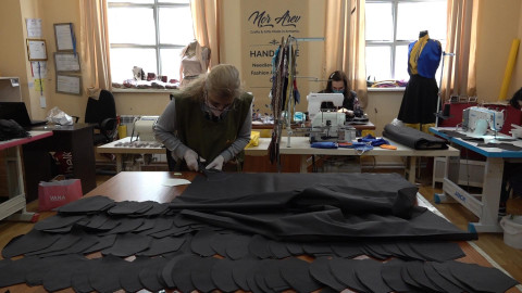 Syrian-Armenian Women Switch to Mask Production to Help Stop Spread of COVID-19