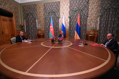 Քի Ուէսթէն Մատրիտ, Մատրիտէն Մինչեւ Կազան Եւ… Լաւրովեան Ծրագիր