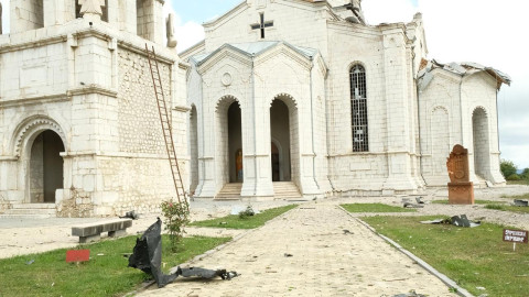 Շուշիի Ղազանչեցոցը՝ ռմբակոծությունից րոպեներ անց