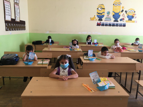 Արտասովոր սեպտեմբեր․ առաջին դասարանցիները գնացին դպրոց