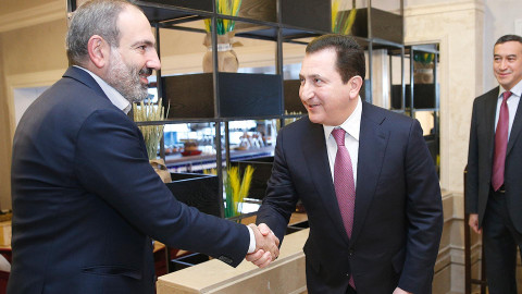 Պատրոն Դավո․ անորակ ռազմամթերքի մատակարարումից մինչև Կալաշնիկովի արտադրություն