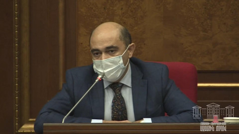 Գլխավոր շտաբի գեներալը դեմ չի եղել ռազմական դրության վերացմանը, ինչո՞ւ նա ԱԺ-ում չէ. Մարուքյան
