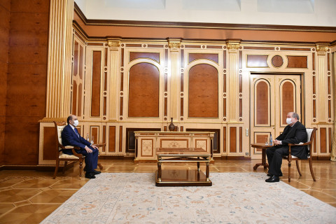 Արմեն Սարգսյանն ու Էդմոն Մարուքյանն անդրադարձել են արտահերթ ընտրությունների անցկացմանը