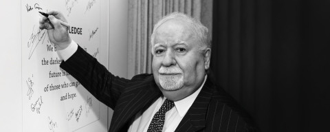 Co-founder of 'Aurora' Vartan Gregorian died aged 87