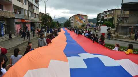 Պե՞տք է արդյոք Արցախի հարցերով խորհրդարանական հանձնաժողով