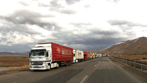 Իրանն արգելել է Հայաստանի տարածքով իր վարորդների մուտքը Ղարաբաղ