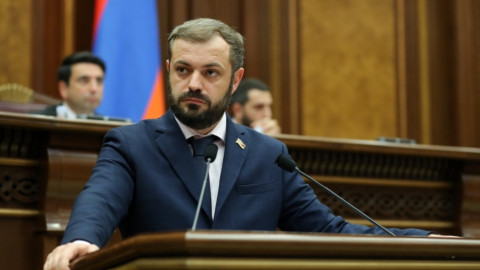Տնտեսագետ պատգամավոր Գևորգ Պապոյանը համադրում է անհամադրելին