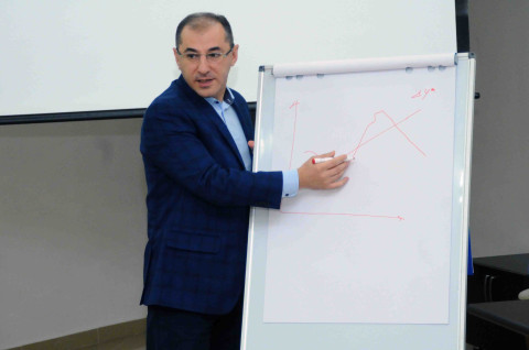 Ռուսաստանի դեմ պատժամիջոցների հետևանքները Հայաստան կփոխանցվեն երեք խողովակով. Վարդան Արամյան