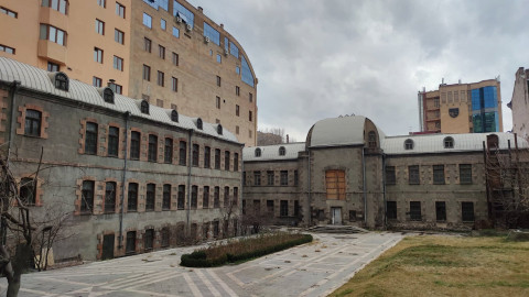 Հռիփսիմյան օրիորդաց դպրոց. Երևանի մշակութային հուշարձանը՝ լքված վիճակում