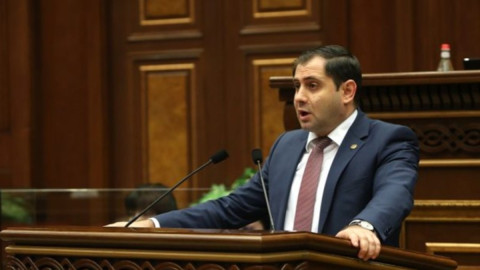 Բանակը կրճատելու մասին խոսելն անհեթեթ է․ Պապիկյան