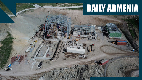 2 dozen Armenian NGOs lambast government over gold mine deal