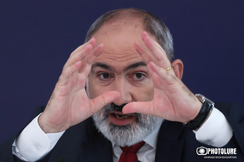 Փաշինյանի ու լրագրողների վեճում պարտվեց հանրությունը