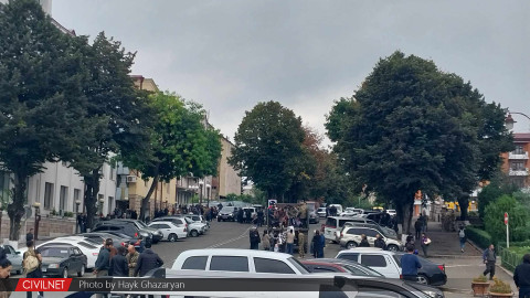 Azerbaijan fires on Stepanakert with ‘reintegration’ talks underway