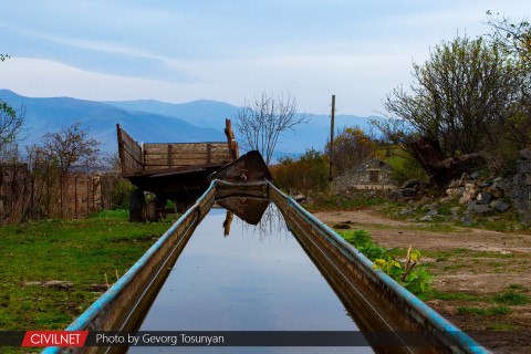 Աշունը, Լոռին ու արցախցիները