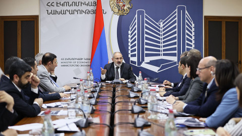 Ռեստորանները հնչեցվող երաժշտության դիմաց պետք է վճարեն հեղինակին, ասում է Փաշինյանը