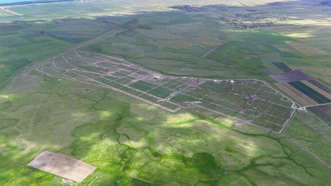 How is the largest solar power plant in Armenia built?