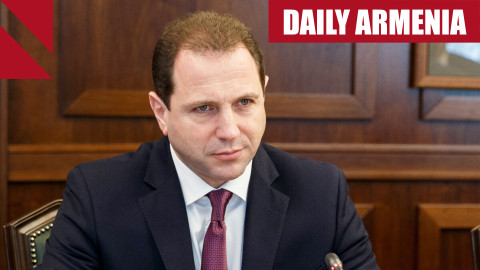 Former defense minister steers clear of political comeback amid legal battle