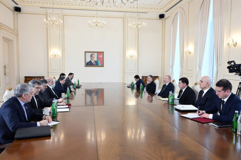 Ալիևն ու Ահմադիանը քննարկել են տրանսպորտային միջանցքների հարցը