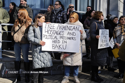 Protests in Yerevan demand action for Armenian prisoners held by Azerbaijan