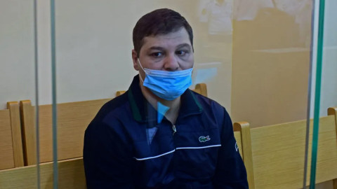 What is Azerbaijan doing to captive Vicken Euljekjian? 
