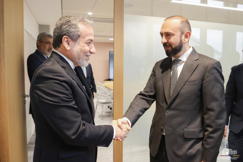 Իրանի ԱԳ նախարար Արաղչին առաջին անգամ կայցելի Հայաստան