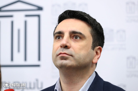 Եթե տեսանելի քայլեր անենք, կարող է գերիները երբևիցե չվերադառնան․ Ալեն Սիմոնյան