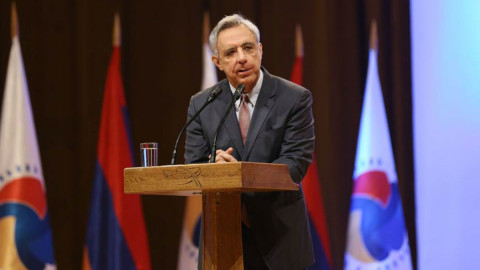 Vartan Oskanian: Armenia must not become a pawn in a larger game