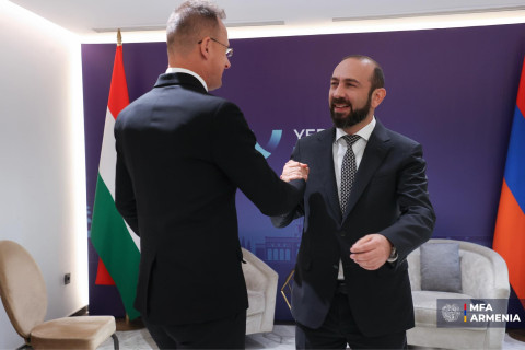 Հայաստանի և Հունգարիայի ԱԳ նախարարները քննարկել են դեսպանատների բացման կարևորությունը