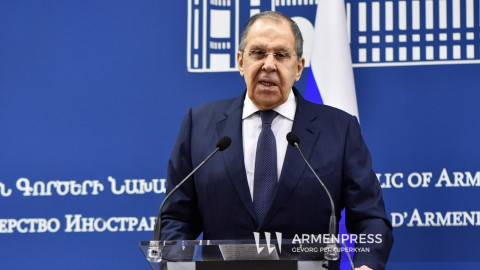 Lavrov à Erevan: l'Arménie devrait tenir compte de l'hostilité de la France à l'égard de la Russie avant de s’appuyer sur elle