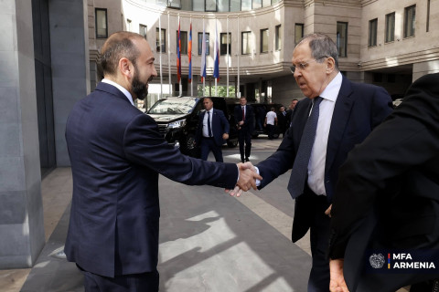 Lavrov's Yerevan Visit: Crisis Management, Not Alliance Revival