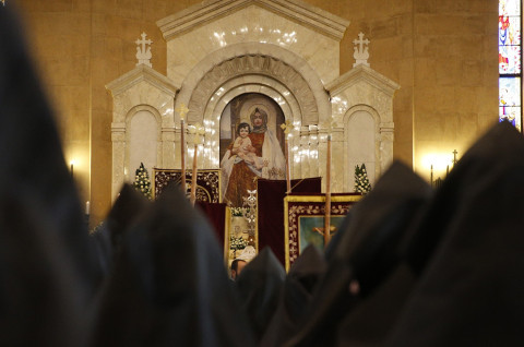 Armenians trust the church and army most, distrust politicians and media