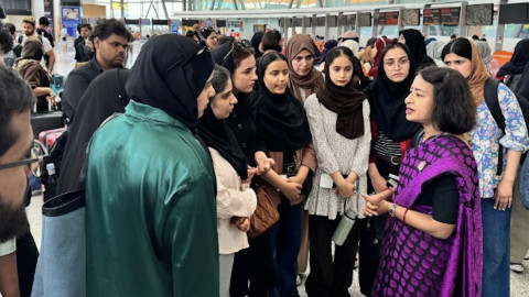 Indian students exit Iran via Armenian border