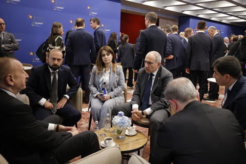 Abu Dhabi hosts Pashinyan-Aliyev peace talks
