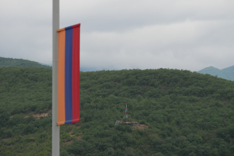Survey shows Armenians concerned over security, trusting in army