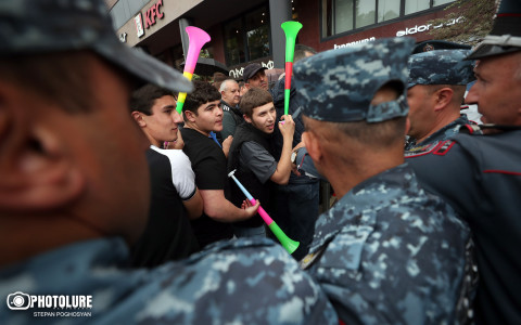 OPINION: Time to form a committee for Armenia's political prisoners