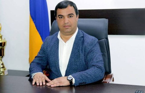 Իր տան դիմաց սպանվել է Փարաքարի համայնքապետը