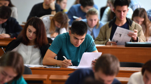 Ղարաբաղից բռնի տեղահանված ուսանողները կստանան ուսման վարձի փոխհատուցում