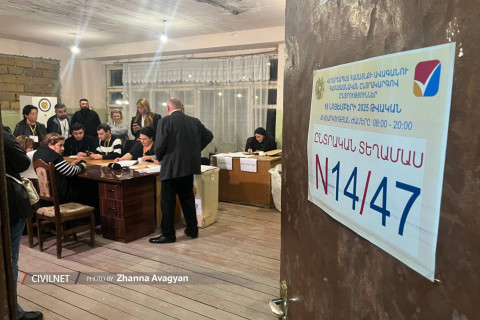 В Вагаршапате победила партия Пашиняна