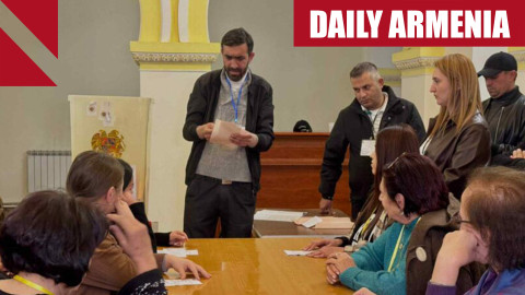 Vagharshapat elects Civil Contract candidate as mayor 