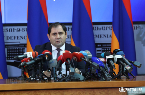 Armée, Artsakh et marche du 6 janvier: ce qu’il faut retenir de la conférence de presse du ministre de la Défense arménien