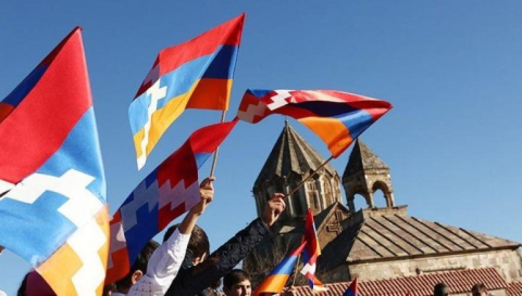 Les derniers Arméniens encore présents en Artsakh transférés en Arménie