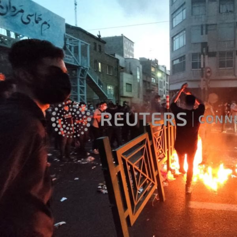 Les manifestations d’envergure en Iran posent un risque pour l'Arménie, selon l’analyste B. Poghosyan