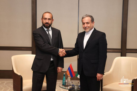 Միրզոյանը հեռախոսազրույց է ունեցել Արաղչիի հետ և ցավակցել Խամենեիի մահվան կապակցությամբ