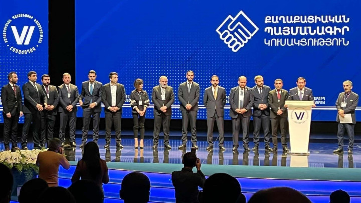 Ե՞րբ է «Քաղաքացիական պայմանագիրը» կանոնադրությունից հեռացրել «Արարատ լեռը»