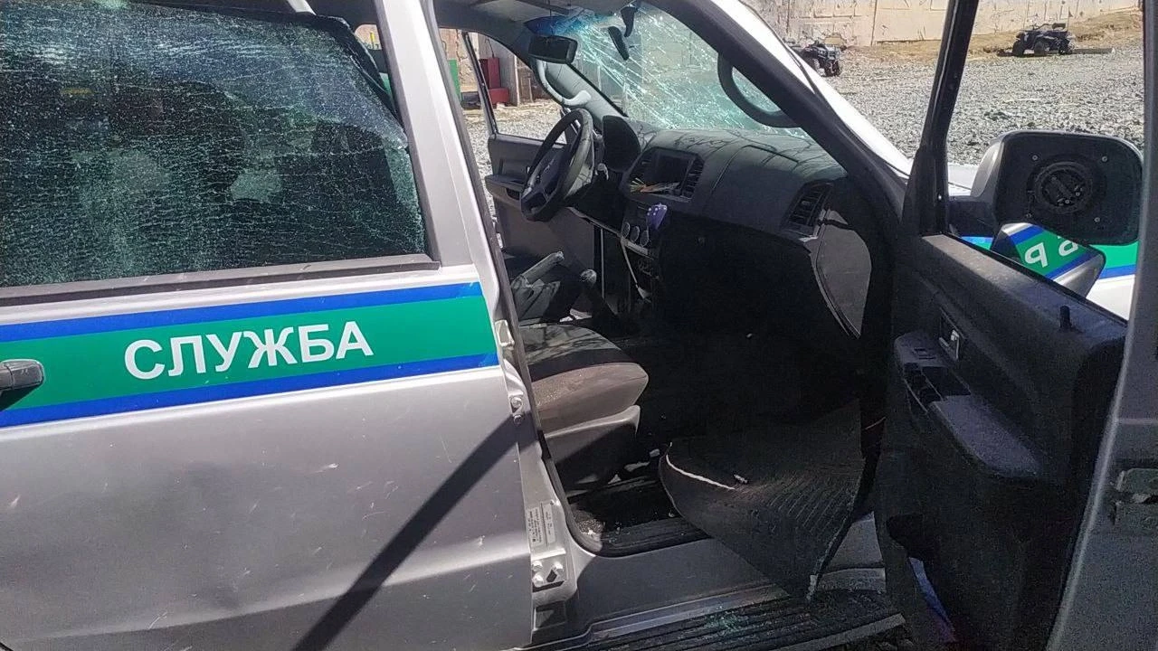 Автомобиль российских пограничников, дислоцированных в армянской провинции Гегаркуник, уничтоженный азербайджанскими военными во время вторжения в сентябре 2022 года. Фото: Telegram