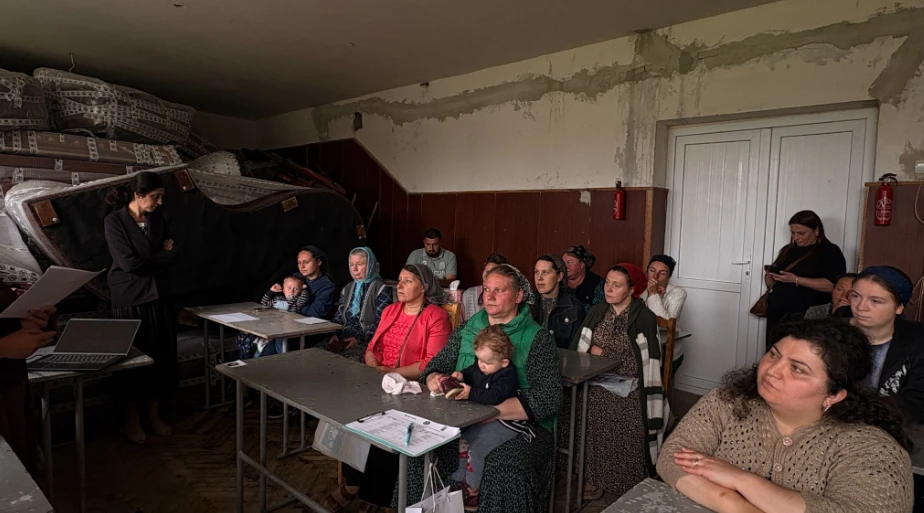 Molokan women attending a lecture in Lermontovo. NGO Center